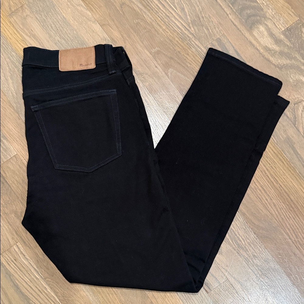 Madewell Men's Athletic Slim Black Jeans
32x 32